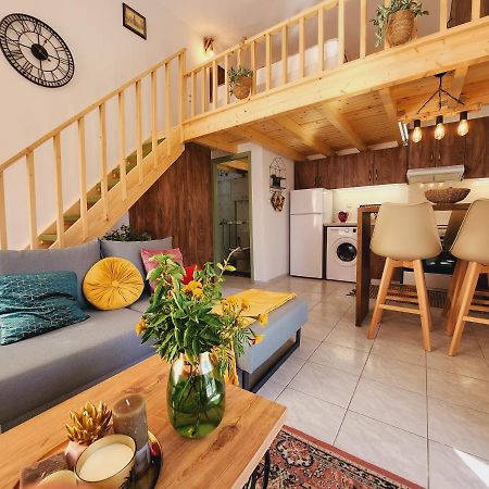 Luxury Loft Apartment Vivian Patras Buitenkant foto
