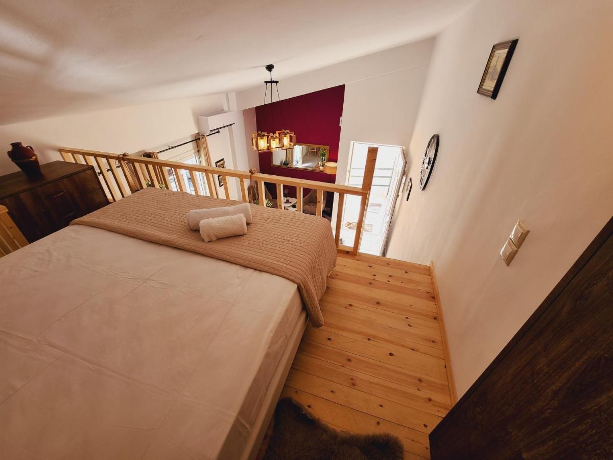 Luxury Loft Apartment Vivian Patras Buitenkant foto